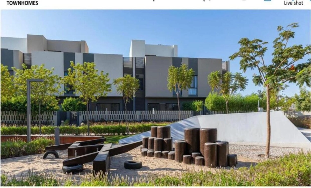 Townhouse 242m compound alburouj Al Burouj